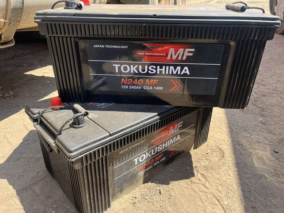 Два акумулатора за камиони Tokushima N240 MF до камион